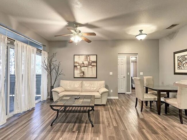 Photo - 4545 Wheaton Dr