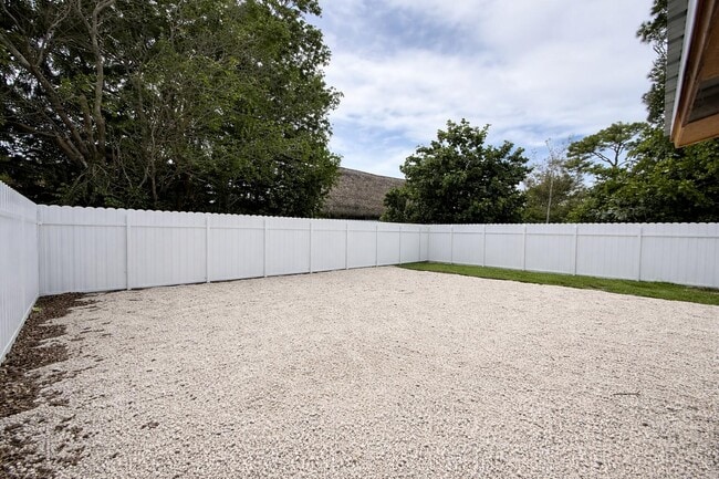 Photo - 2807 Reo Ln Unidad 3