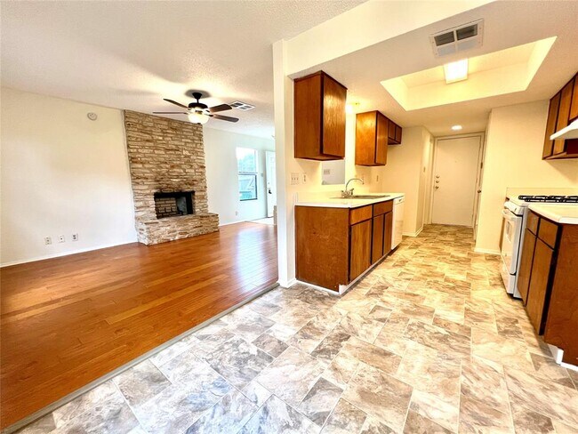 Photo - 1002 Woodlief Trail