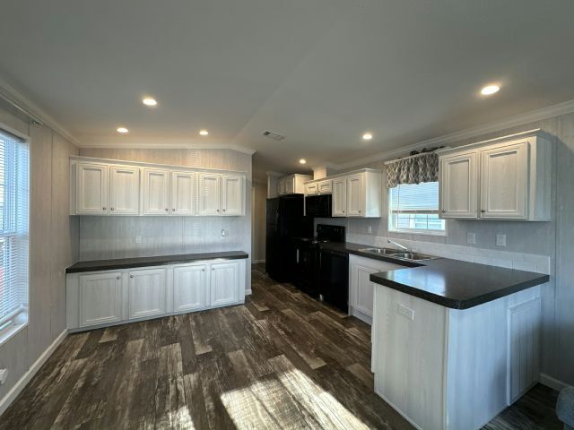 Photo - 1599 Genie St