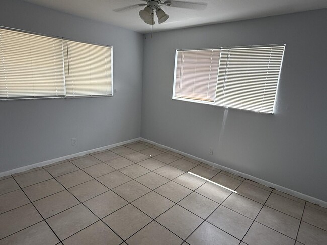 Photo - 905 S G St Unit 905