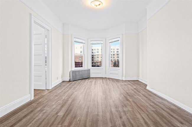 Photo - 2034 Newbold Ave Apartment