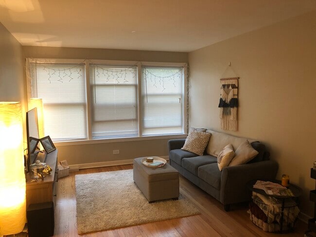 Building Photo - 9126 keating ave Unit 2B Rental