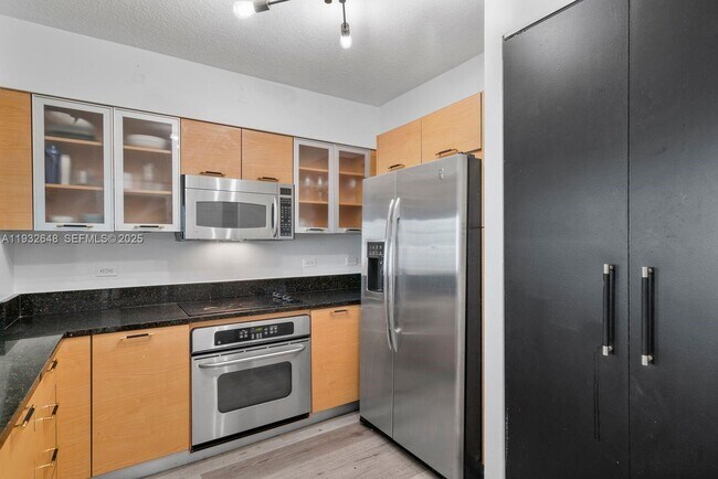 Photo - 31 SE 5th St Unidad 2911