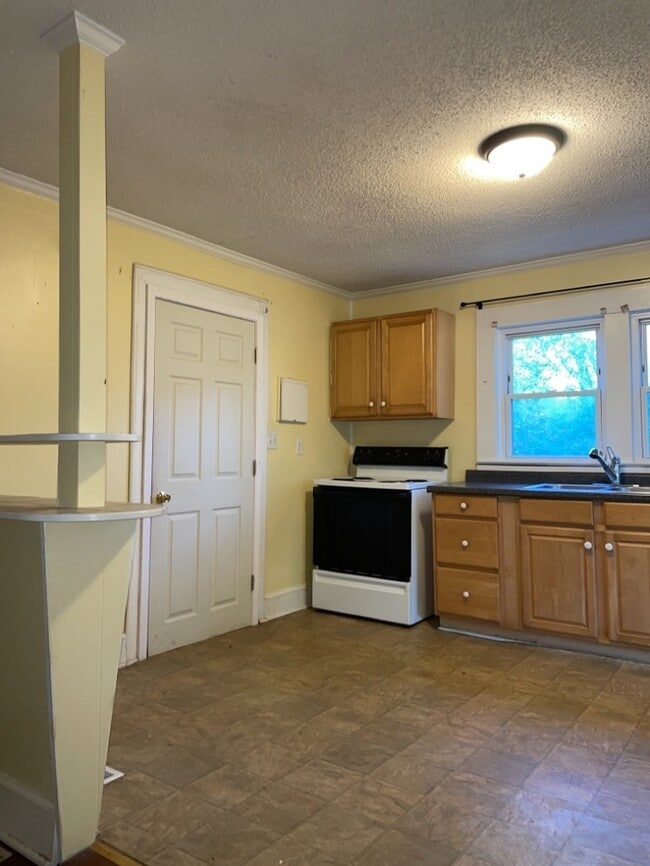 Photo - 120 Davis St