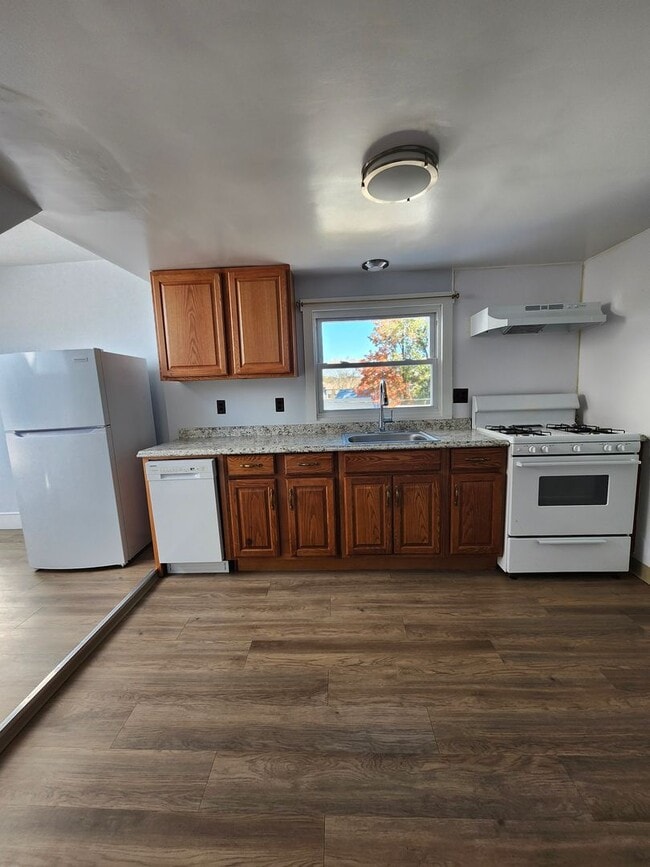 Photo - 20-22 S Main St Unit 3rd Floor