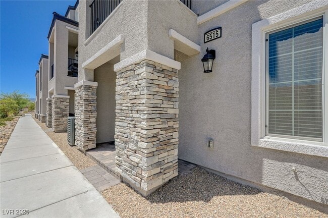 Building Photo - 6515 Taffrail Ave Rental