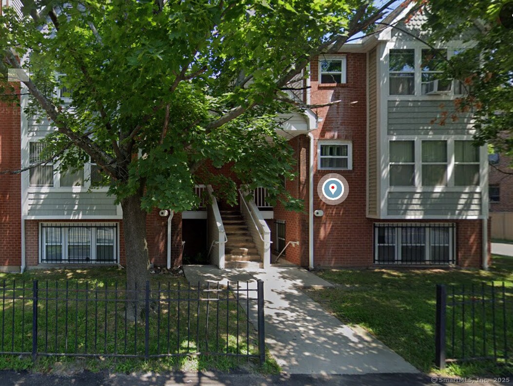 Photo - 79 Sumner St Apartamento Unidad 3B