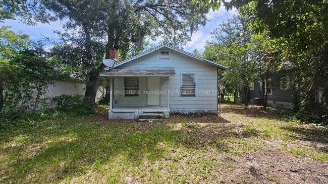 Photo - 738 Westbrook Rd