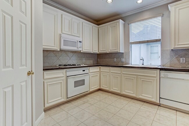 Photo - 1413 W Webster St