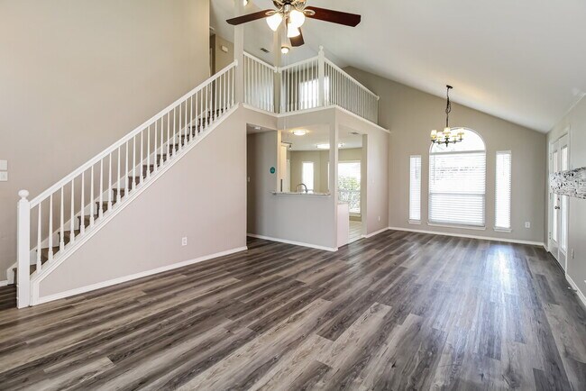 Photo - 1361 Honeysuckle Ln