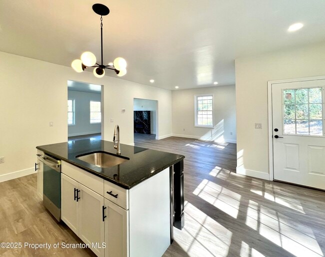 Photo - 105 Black Walnut Dr