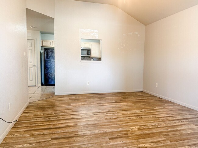Photo - 4705 John David Dr Unit B