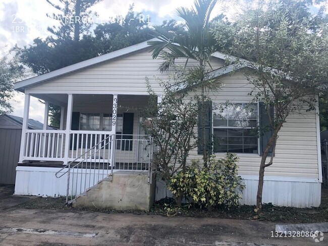 Building Photo - Bedroom In West Boca Raton Mobile Home Unit R1