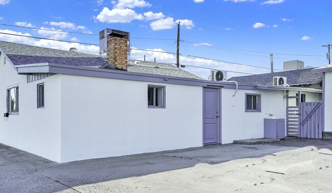 Photo - 4603 Byron St Unidad 2