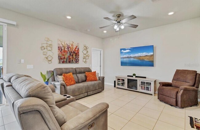 1872 Summer Serenity Dr