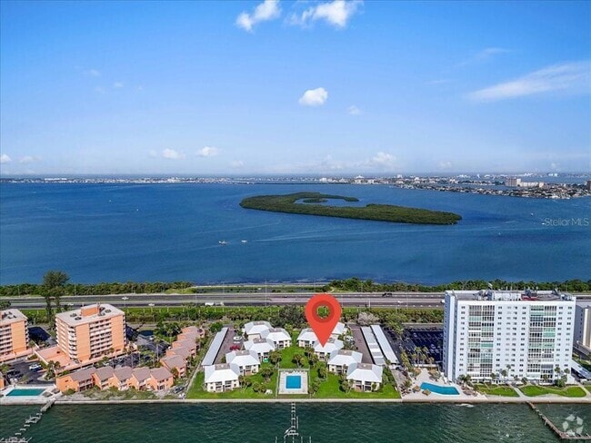 Building Photo - 7300 Sunshine Skyway Ln S Unit 107 Rental