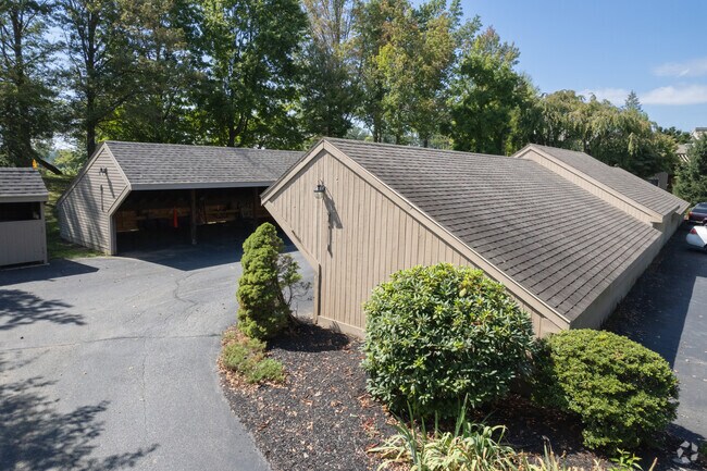 Photo - Runnymeade Farms Condos