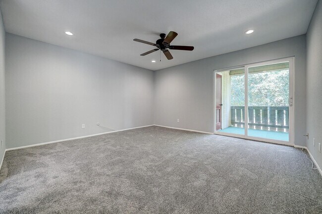 Photo - 5005 Georgi Ln Unidad 51