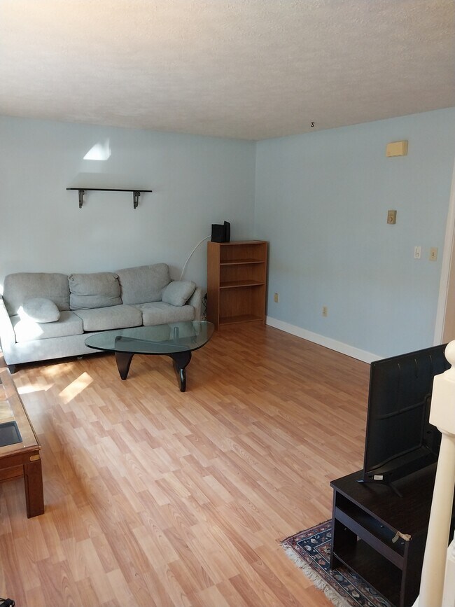 Photo - 82 Cascade Rd