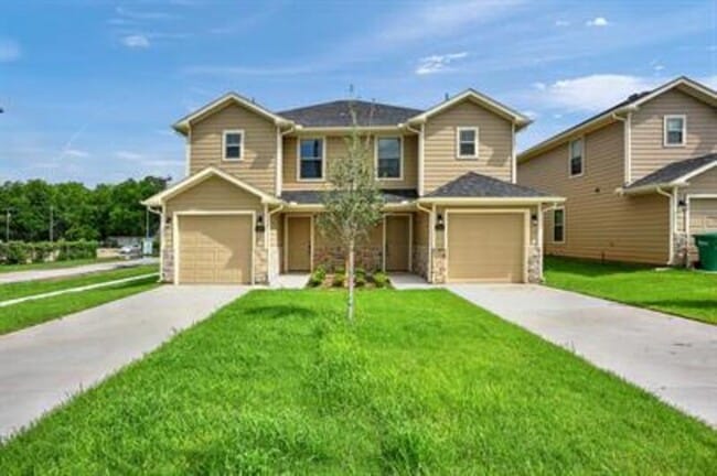 Photo - 243 W Forest Ave