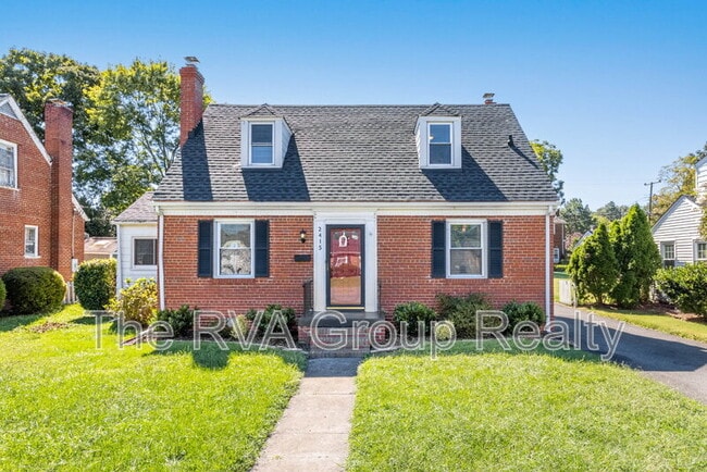 Photo - 2415 Dumbarton Rd