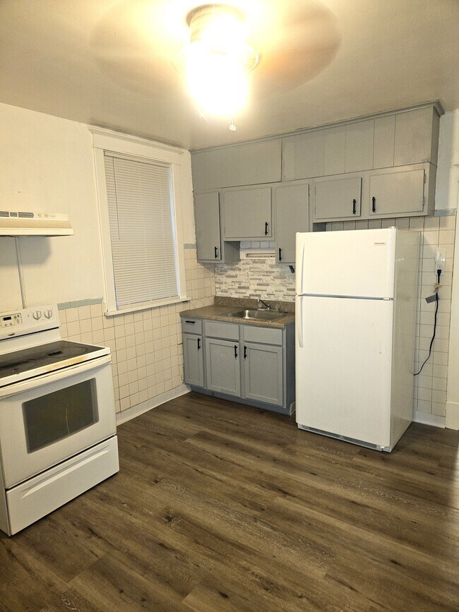 Photo - 4452 Bircher Blvd Unit 4