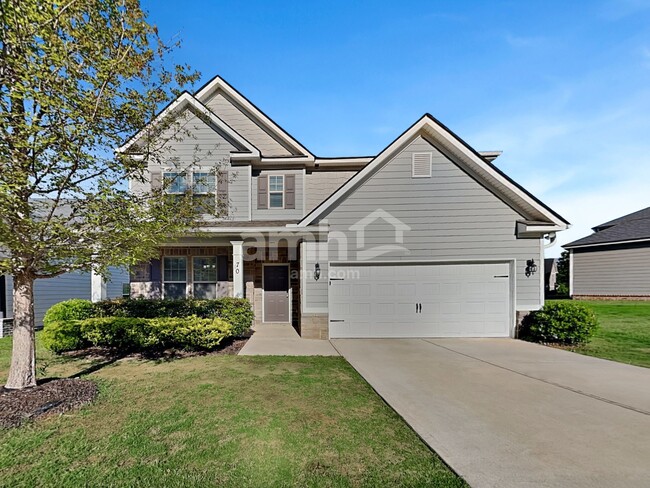 Building Photo - 70 Orchard Ln