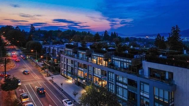 Building Photo - 3639 16th Av W