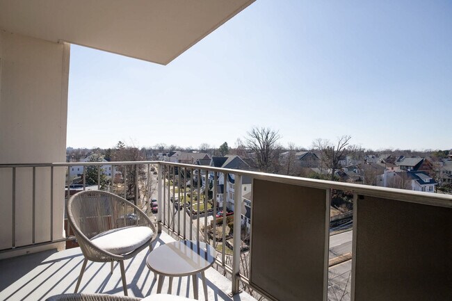 Photo - 2525 10th St N Unidad FL9-ID1022583P