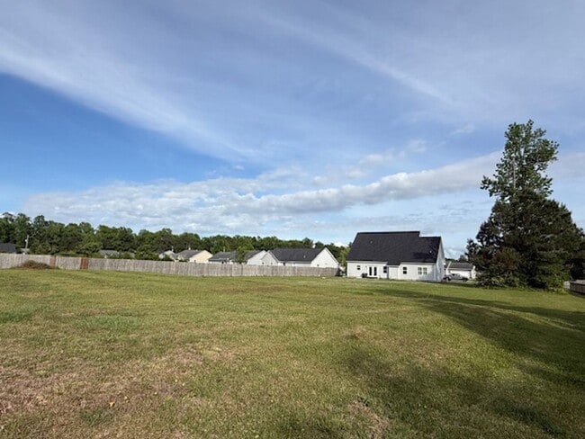 Photo - Rockford Forest Community