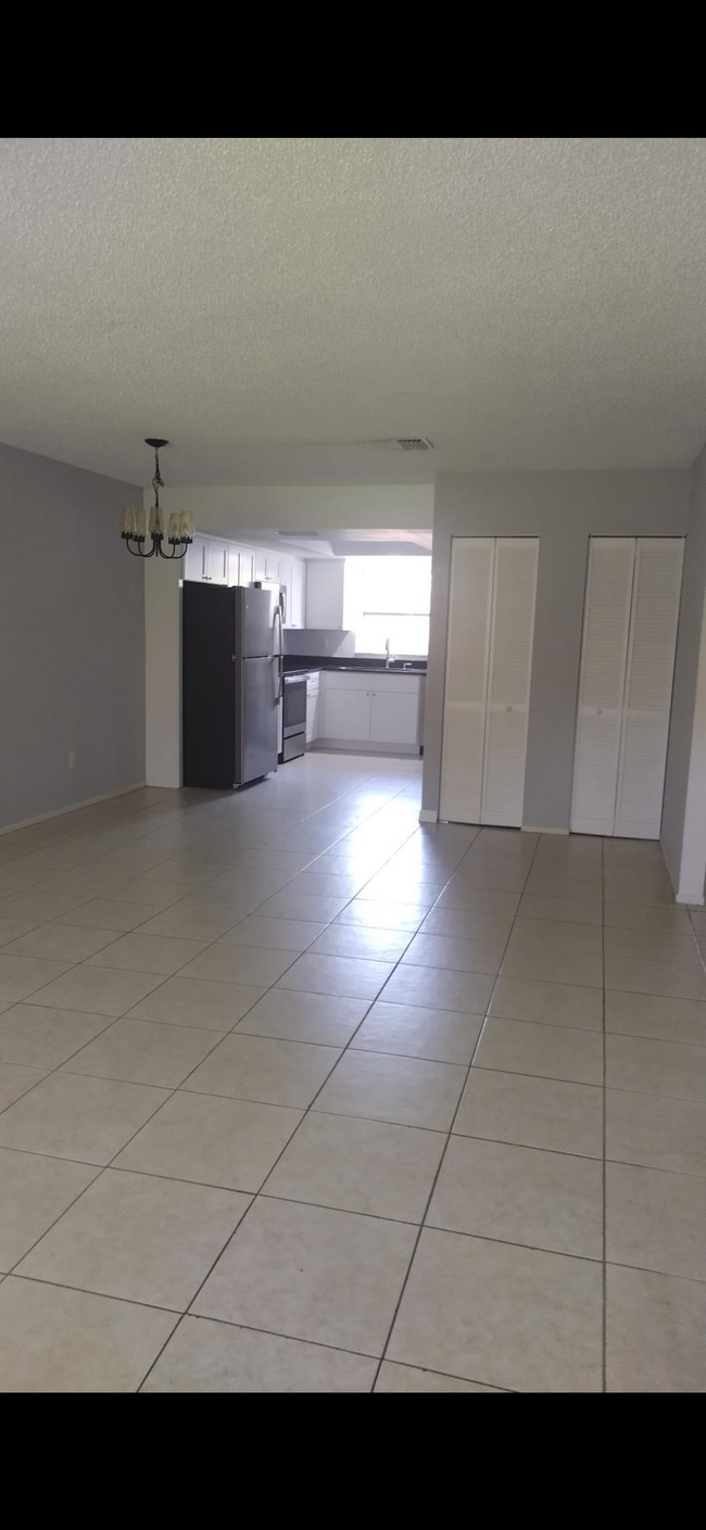 Building Photo - 629 3rd Ave N Unit 4 Rental