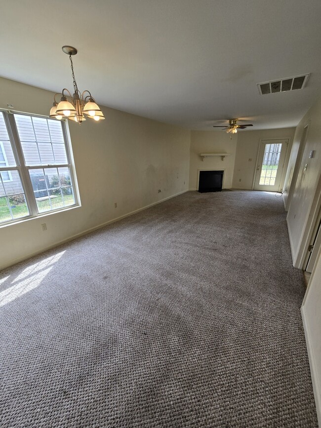 Photo - 307 Fairview St