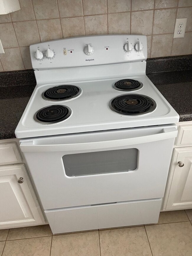 Photo - Charming 3 bedroom, 2 bath home in the heart of Dickson!!