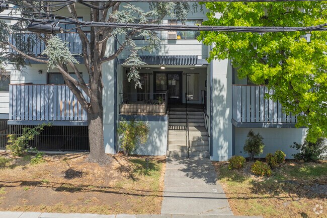 Entrance - 29300 Dixon St