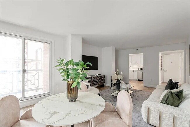 Photo - Sunny large 1 bedroom 1 bath condo