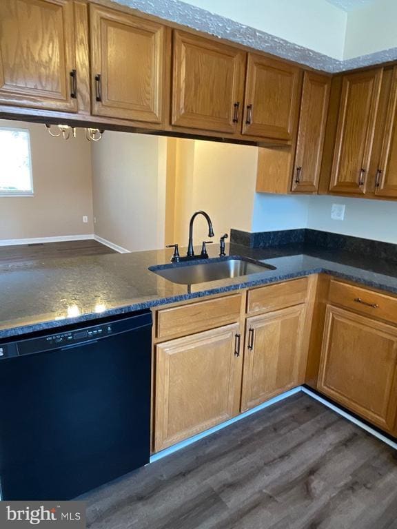 Photo - 5863 Rowanberry Dr
