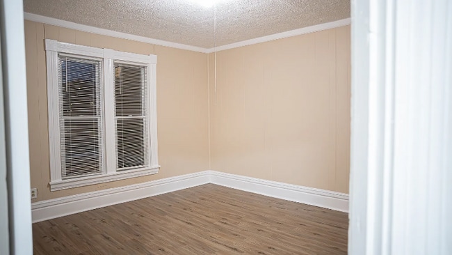 Photo - 5363 Arsenal St