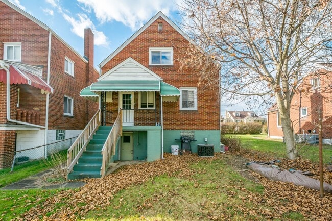 Photo - Amazing 2 bedroom home in Clairton available April 15!