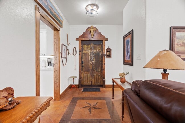 Photo - 102 Camm Lary Cir