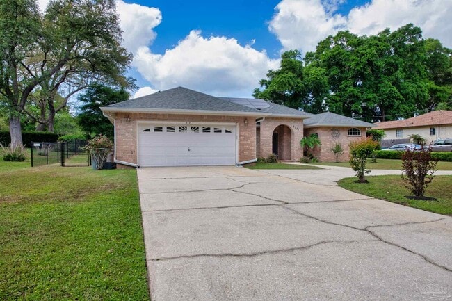 Photo - 8731 Thunderbird Dr