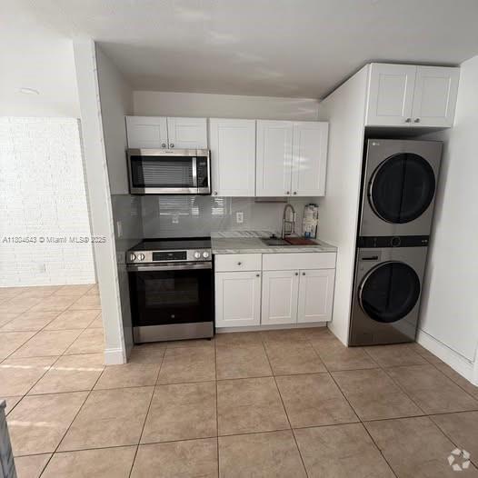 Building Photo - 512 NW 8th St Rental