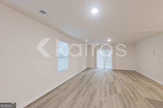 Photo - 129 Inez Ave