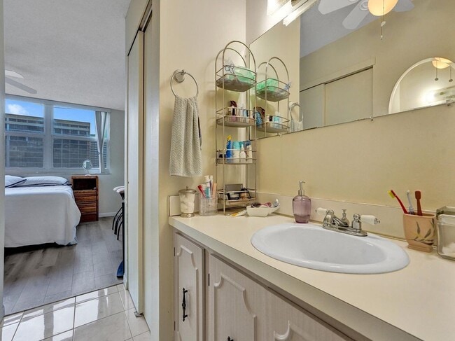 Photo - 3113 S Ocean Dr Unit 603