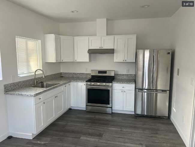 Photo - 7501 S Hobart Blvd