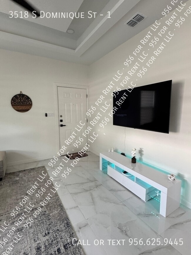 Photo - 3518 S Dominique St Unidad 1