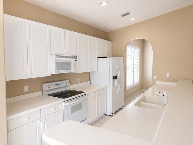 Photo - 1993 Crestview Way Unit 131