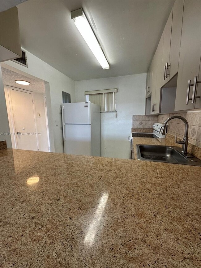Photo - 11307 SW 200th St Unit 305-B