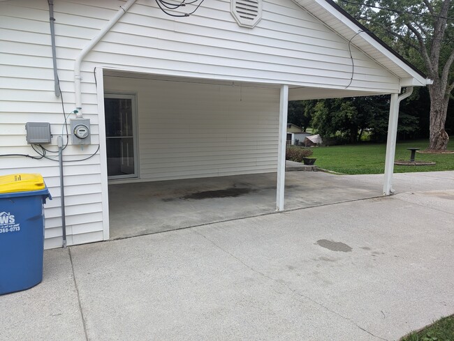 Photo - 908 Columbia Rd