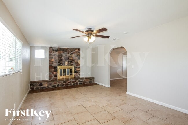 Photo - 4138 E Bluefield Ave